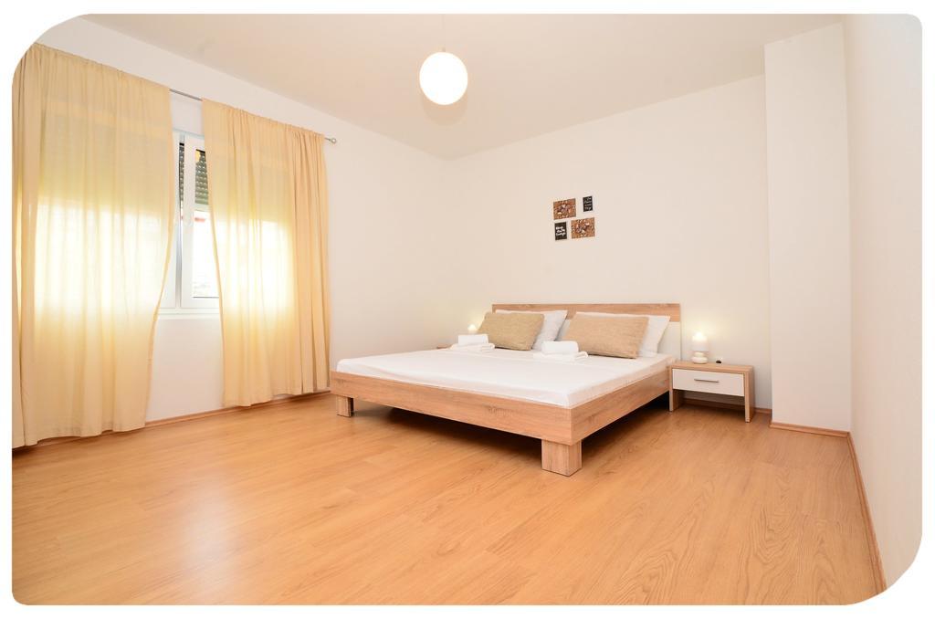 Aprtment close to Center Zadar Habitación foto